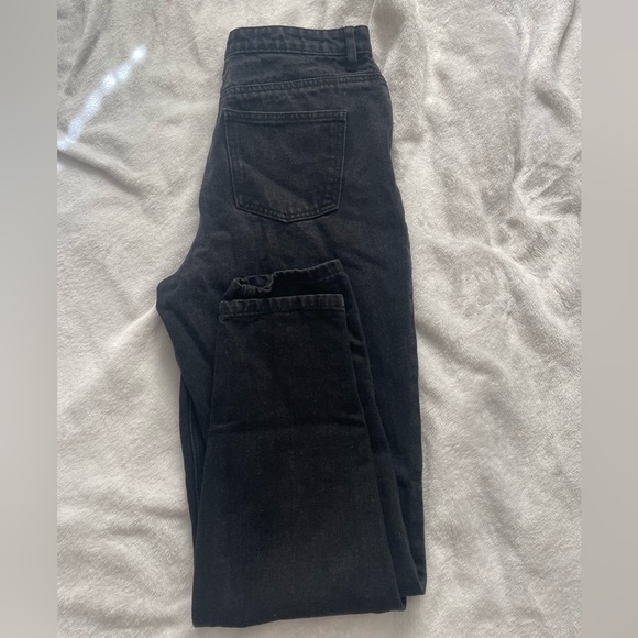 Missguided Mom Jeans - Picture 3 of 4